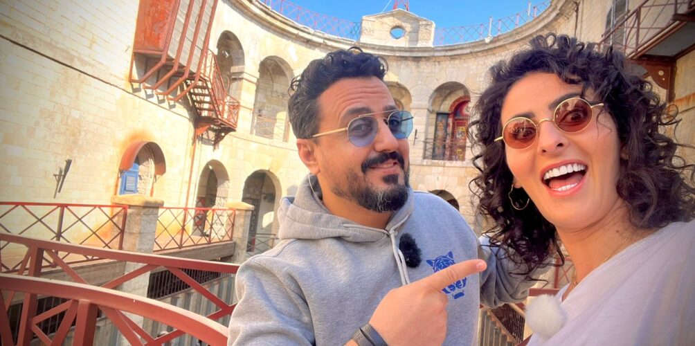 في موسمه الجديد.. مريم الزعيمي تنضم إلى رشيد العلالي لتقديم فقرات « جزيرة الكنز » (صور)