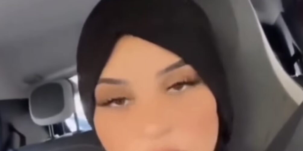 حيدات ليها الفولار.. تيك توكر مغربية تكشف تفاصيل الاعتداء عليها من طرف فرنسية (فيديو)