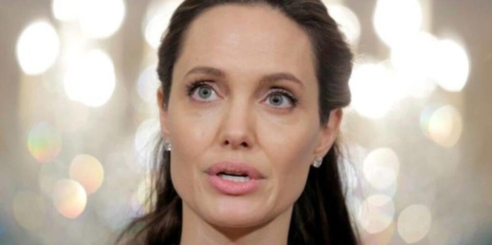 وصفتها بالـ »مقبرة الجماعية ».. أنجلينا جولي تتأسف لما يتعرض له المدنيون في غزة وتطالب بوقف إطلاق النار