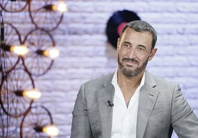 تدعو لوقف العنف الممارس على المدنيين.. كاظم الساهر يحضر لأغنية ستخصص عائداتها لضحايا غزة